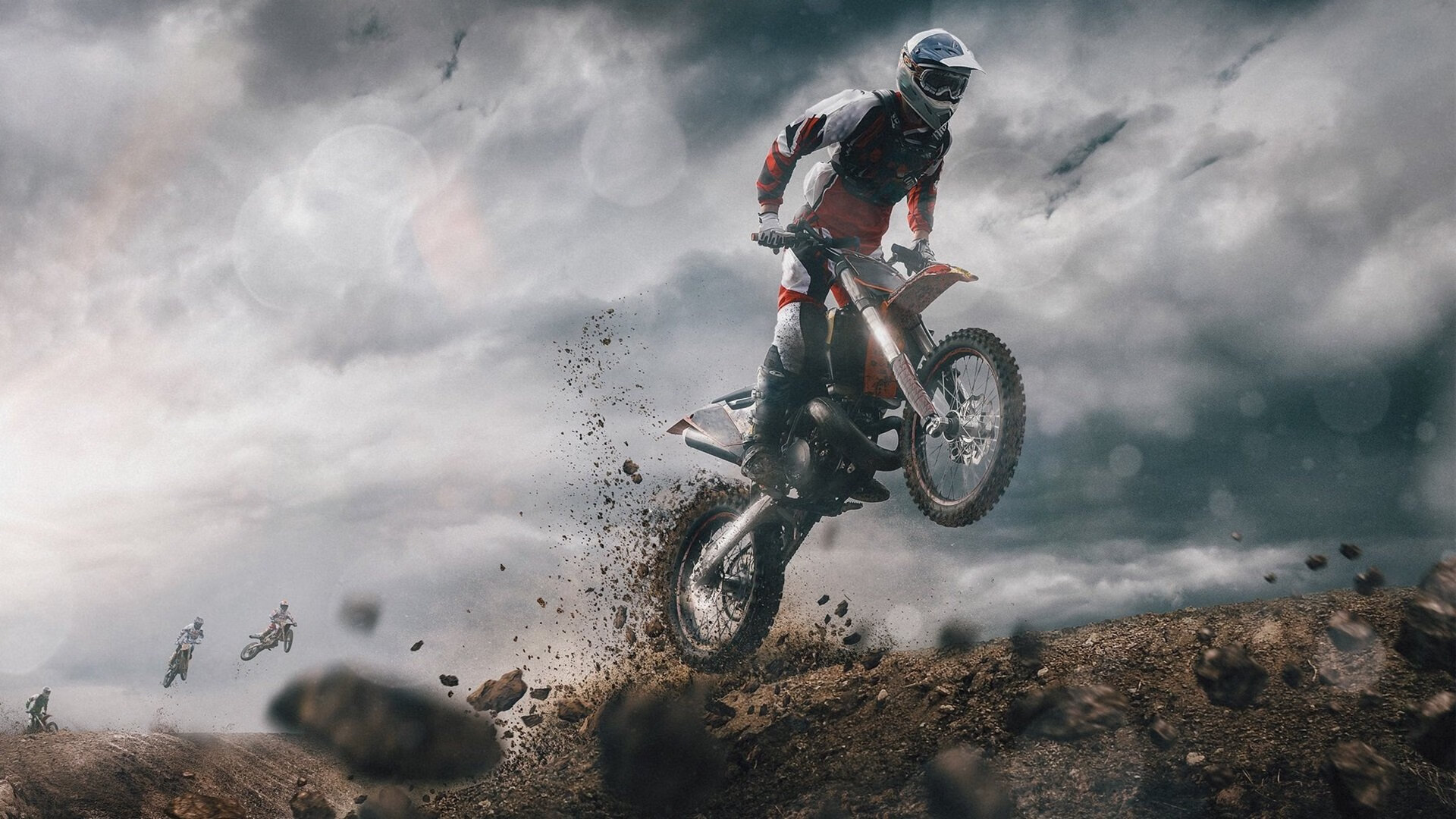 国足主帅谈年轻球员成长计划,国足年轻的球员